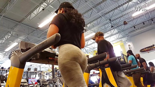 Порно Онлайн Без Регистрации Толстым членом чувак отдупляет стройную красотку в сексуальном платьишке