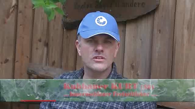 Порно Онлайн Без Регистрации Молоденькая красавица ублажает пошлого мужичка глубоким заглотом