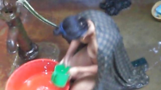 Порно Онлайн Без Регистрации Молодые и влюбленные студенты ебутся на собственную камеру