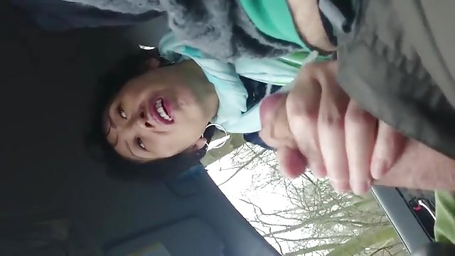 Порно Онлайн Без Регистрации Смуглая милашка балдеет от члена в своей узенькой киске