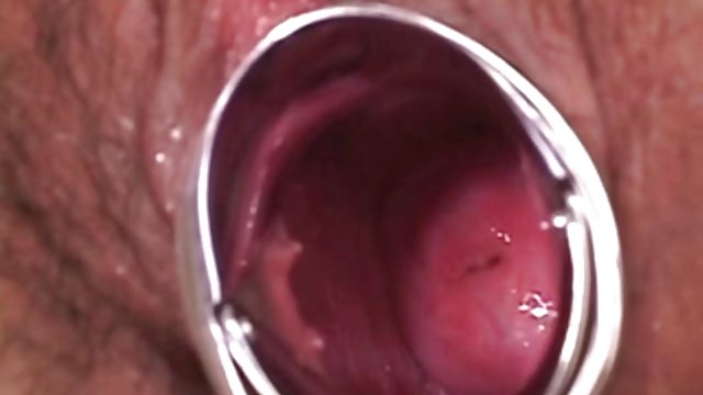 Порно Онлайн Без Регистрации Русская домохозяйка в чулках дала парню в анал на диване