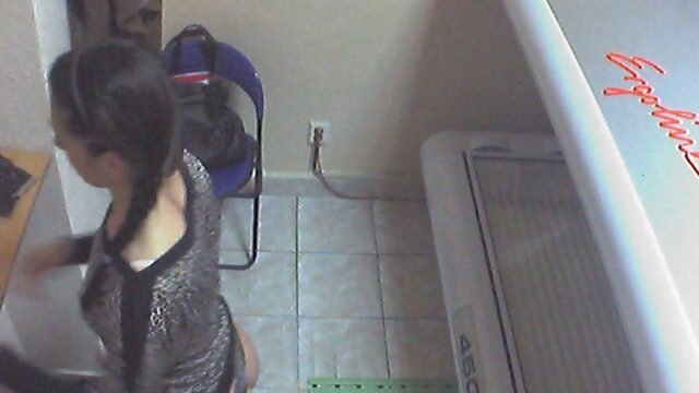 Порно Онлайн Без Регистрации Съемка мастурбации супруги закончилась яростным трахом