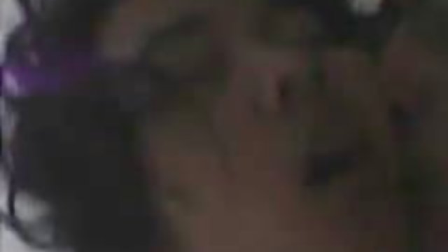 Порно Онлайн Без Регистрации Юная и плотная девичья попочка поддается большому и голодному фаллосу