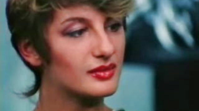 Порно Онлайн Без Регистрации Одев сексуальные чулочки сиськастые лесбиянки тестируют новый фаллос прямо на рабочем месте