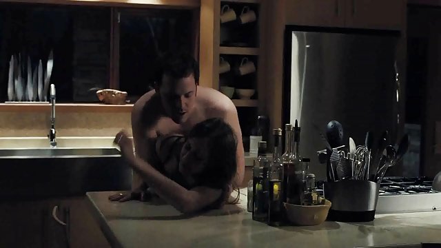 Порно Онлайн Без Регистрации Парень кончает на зрелую и молодую сучку за двойной минет