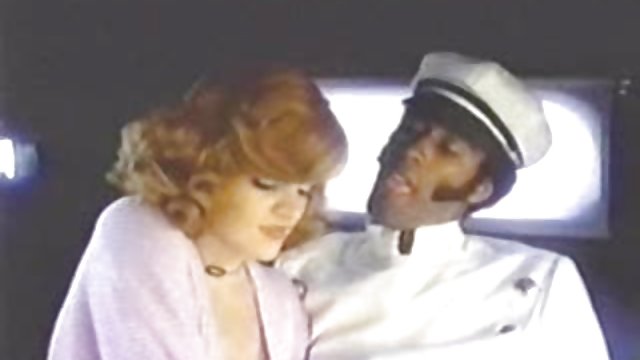 Порно Онлайн Без Регистрации Русская студентка в гольфах занимается аналом с приятелем