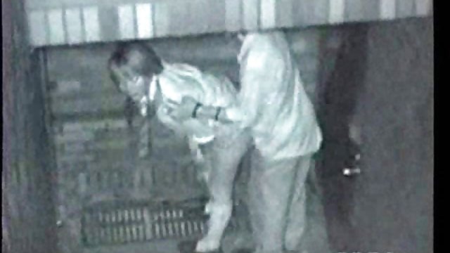 Порно Онлайн Без Регистрации Мужик с большим хером жарит рыжую телку от 1-го лица