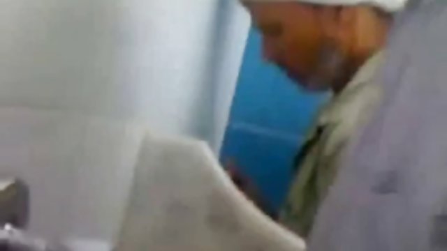 Порно Онлайн Без Регистрации Массажист вставил член в киску молоденькой девушки по-собачьи