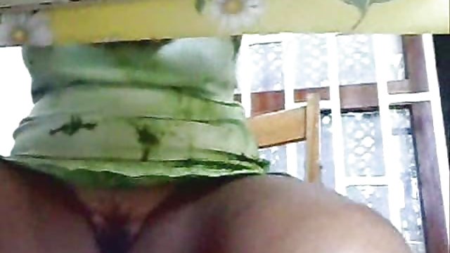 Порно Онлайн Без Регистрации Зрелая шалунья пригласила трех девушек на оральный секс