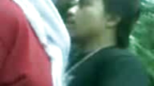 Порно Онлайн Без Регистрации Порно модель выразила любовь через секс