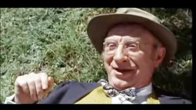 Порно Онлайн Без Регистрации Парень снял латинскую цыпочку во время пробежки