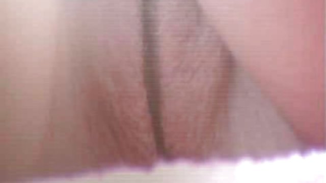 Порно Онлайн Без Регистрации Домохозяйка с очень горячей попкой дала согласие на кунилингус