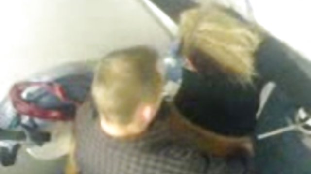 Порно Онлайн Без Регистрации Парень лижет задницу подружки трахаясь в позе 69