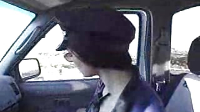 Порно Онлайн Без Регистрации Азиаточка раздевается перед камерой и насилует пизду дилдой