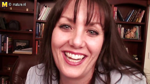 Порно Онлайн Без Регистрации Студентка разбудила бой-френда и потребовала сношения