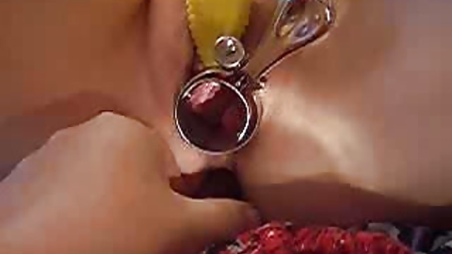 Порно Онлайн Без Регистрации Рыжая шалава глотает сперму двух чертей за крутой трах