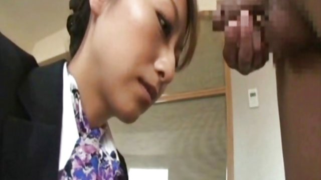 Порно Онлайн Без Регистрации Симпатичная сиськастая девочка пришла первый раз пробоваться на порно кастинг