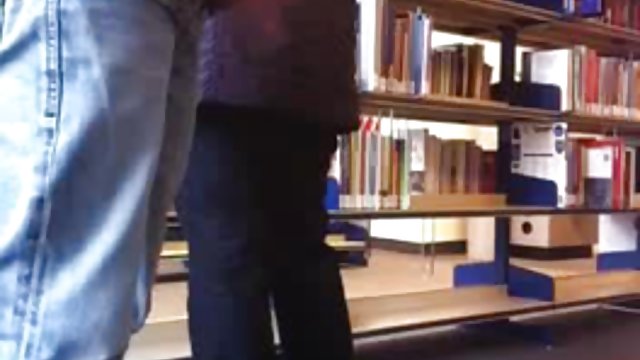 Порно Онлайн Без Регистрации Зрелая женщина с тату решила попробовать анальный секс в спальне