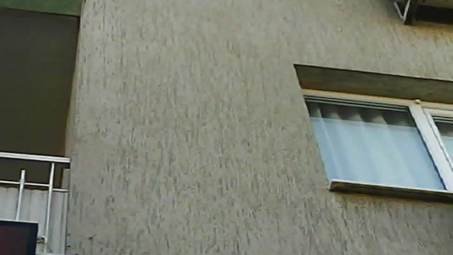 Порно Онлайн Без Регистрации Силиконовая дамочка после горлового минета подставляет жопу для траха