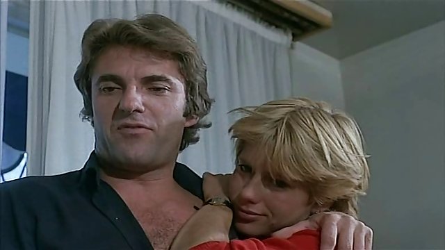 Порно Онлайн Без Регистрации Мужик с большим хуем оттрахал худую бабу раком