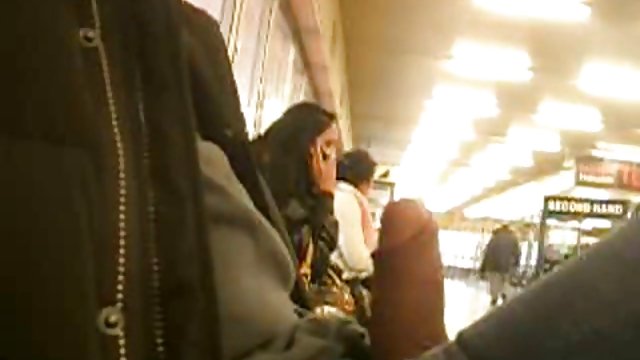 Порно Онлайн Без Регистрации Рыжая женщина мастурбирует анус на вебкамеру