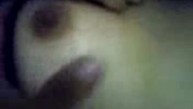 Порно Онлайн Без Регистрации Огромный болт еле-еле поместился в порно звезде