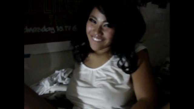 Порно Онлайн Без Регистрации Мужики одновременно кончают на черную проститутку