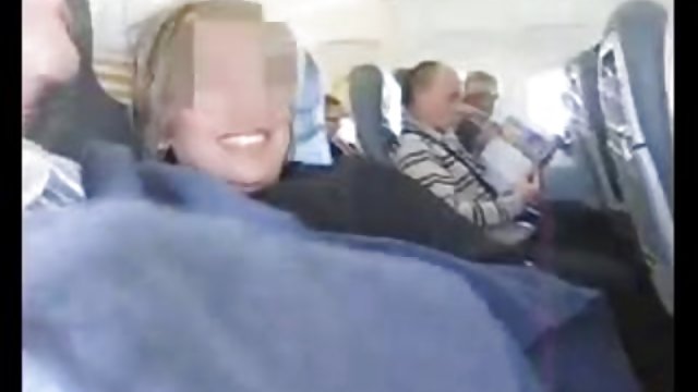 Порно Онлайн Без Регистрации Барышня глотает сперму начальника трахаясь в офисе