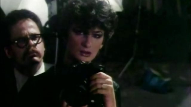 Порно Онлайн Без Регистрации Две анальные потаскухи наслаждаются длинным хуем любовника