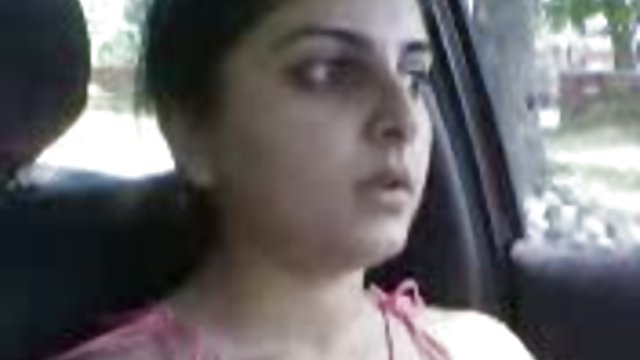 Порно Онлайн Без Регистрации Зрелая красавица гуляет с голой задницей в супермаркете