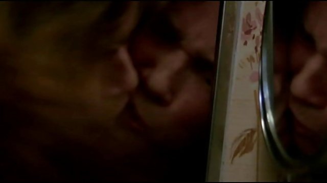 Порно Онлайн Без Регистрации Стройная брюнетка Cayton Cayley насаживается на хрен в разных позах