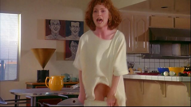 Порно Онлайн Без Регистрации Две молоденькие лесбиянки эротично трутся вагинами