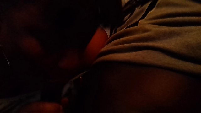 Порно Онлайн Без Регистрации Девица с косичками делает отсос члена в сексе втроем